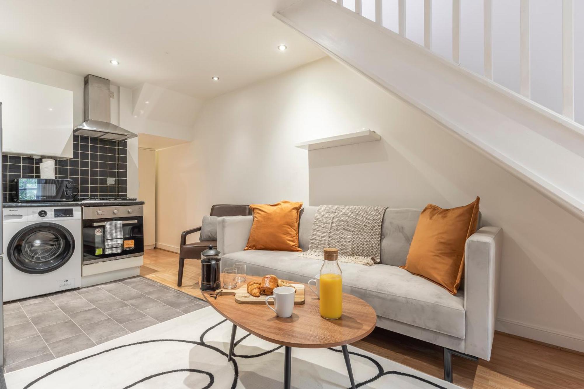 Appartamento Lovely 2 Bedroom Flat, North Ldn Londra